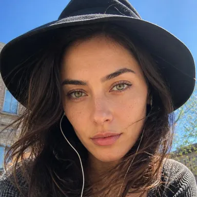 Mihaela Noir profile photo