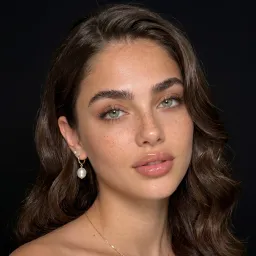Bella Santiago profile photo